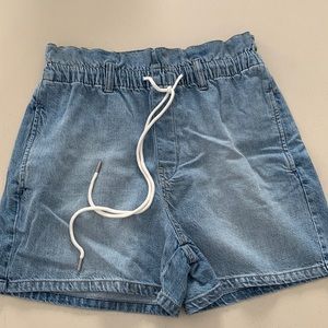 Gap draw string jean shorts